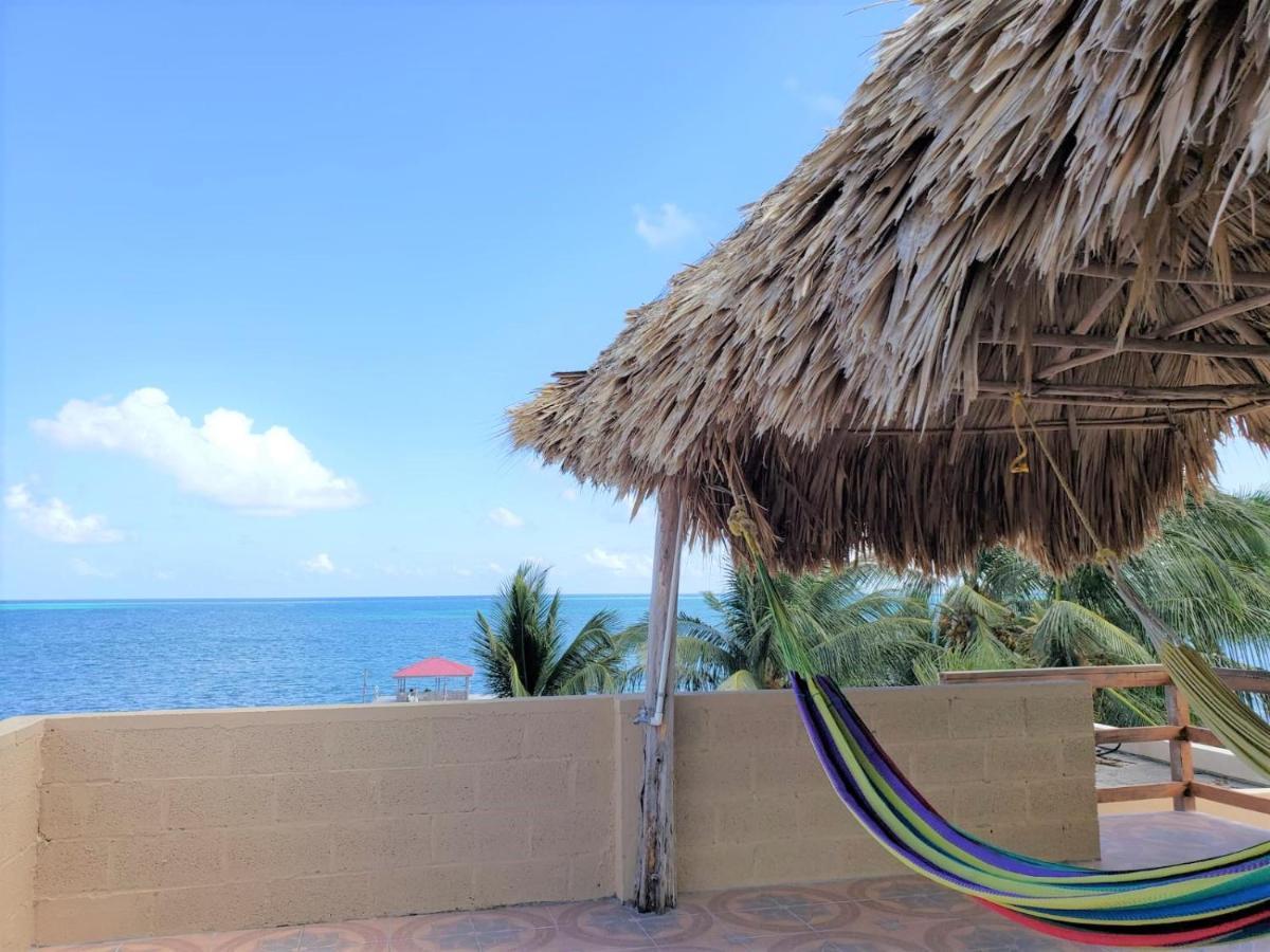 Beach Club Condos At Popeyes Caye Caulker Exteriér fotografie