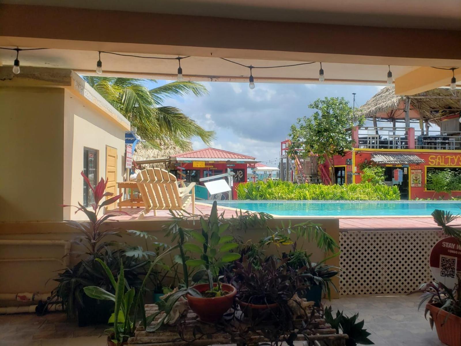 Beach Club Condos At Popeyes Caye Caulker Exteriér fotografie