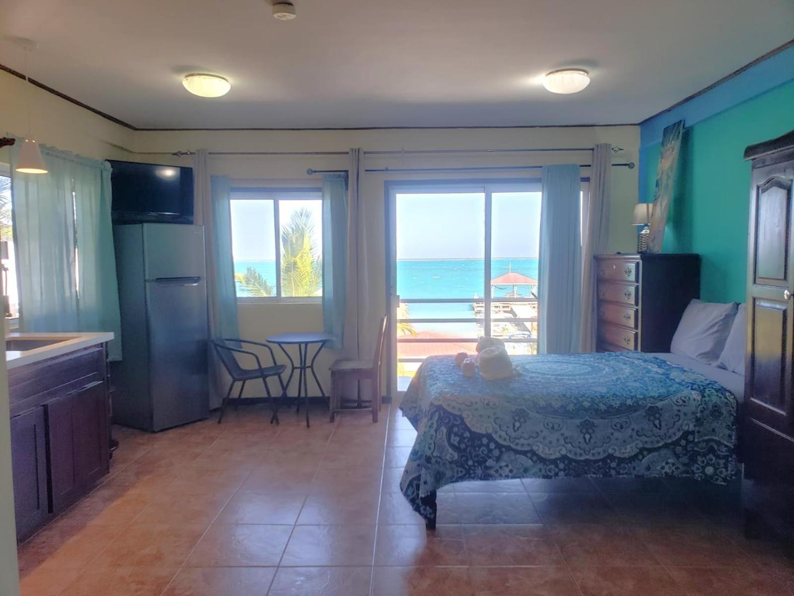 Beach Club Condos At Popeyes Caye Caulker Exteriér fotografie