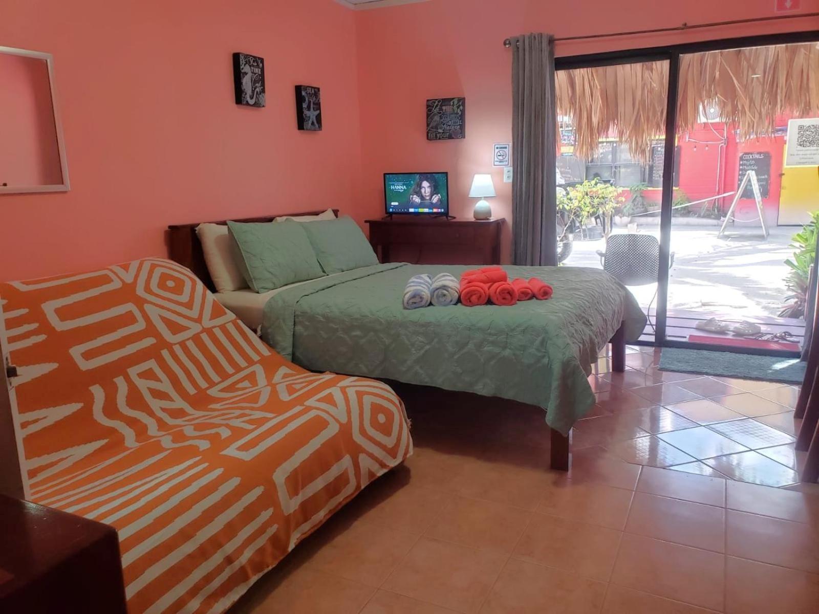 Beach Club Condos At Popeyes Caye Caulker Exteriér fotografie